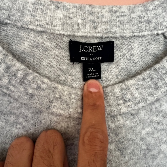 J. Crew Men’s Crewneck Sweater. Charcoal Gray. Super Soft. Like new. XL. - Picture 3 of 6